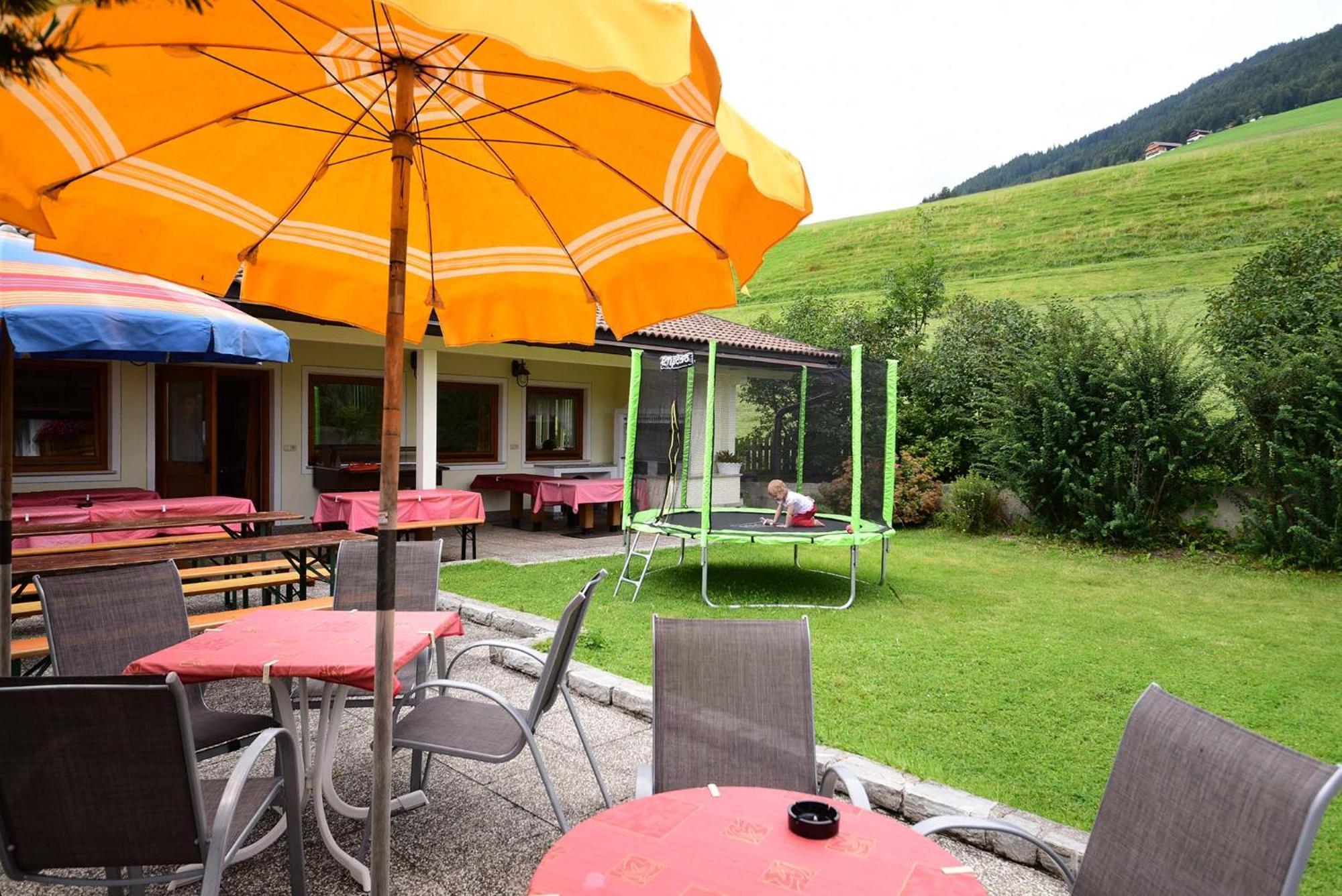 Hotel Tirolerhof เตเรนโต ภายนอก รูปภาพ