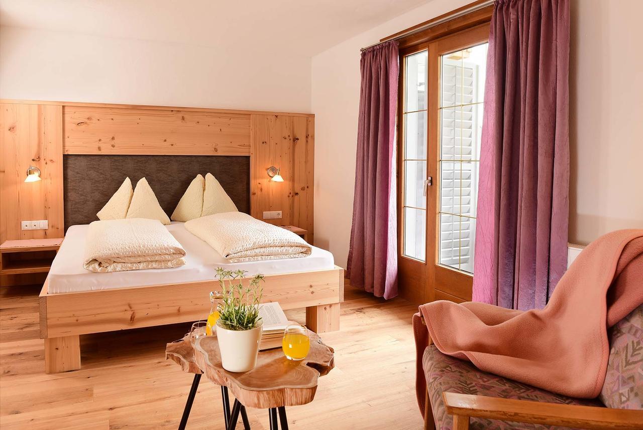Hotel Tirolerhof เตเรนโต ภายนอก รูปภาพ