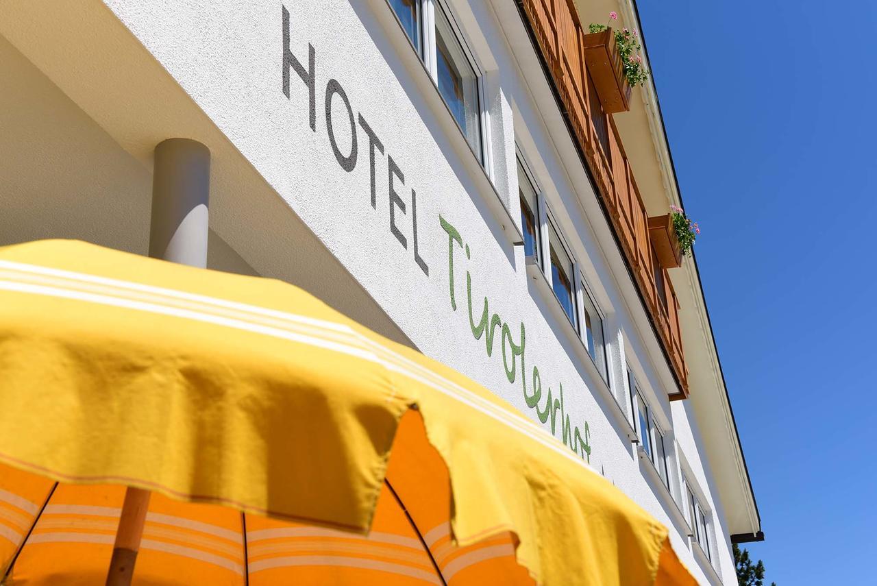 Hotel Tirolerhof เตเรนโต ภายนอก รูปภาพ